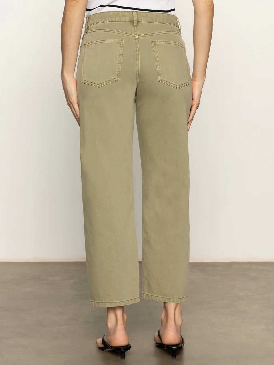 District Column Ankle Jeans