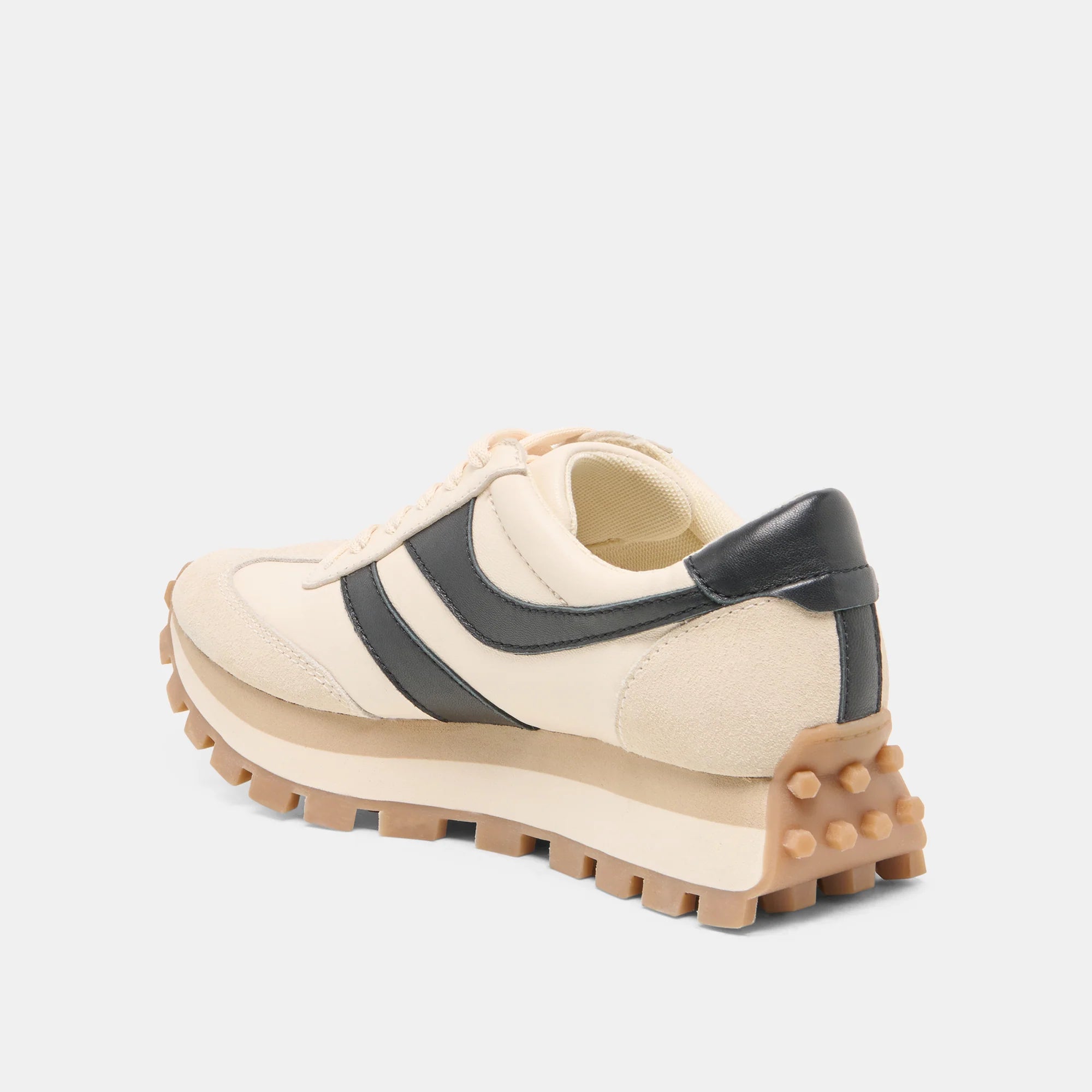 Tresa Sneakers