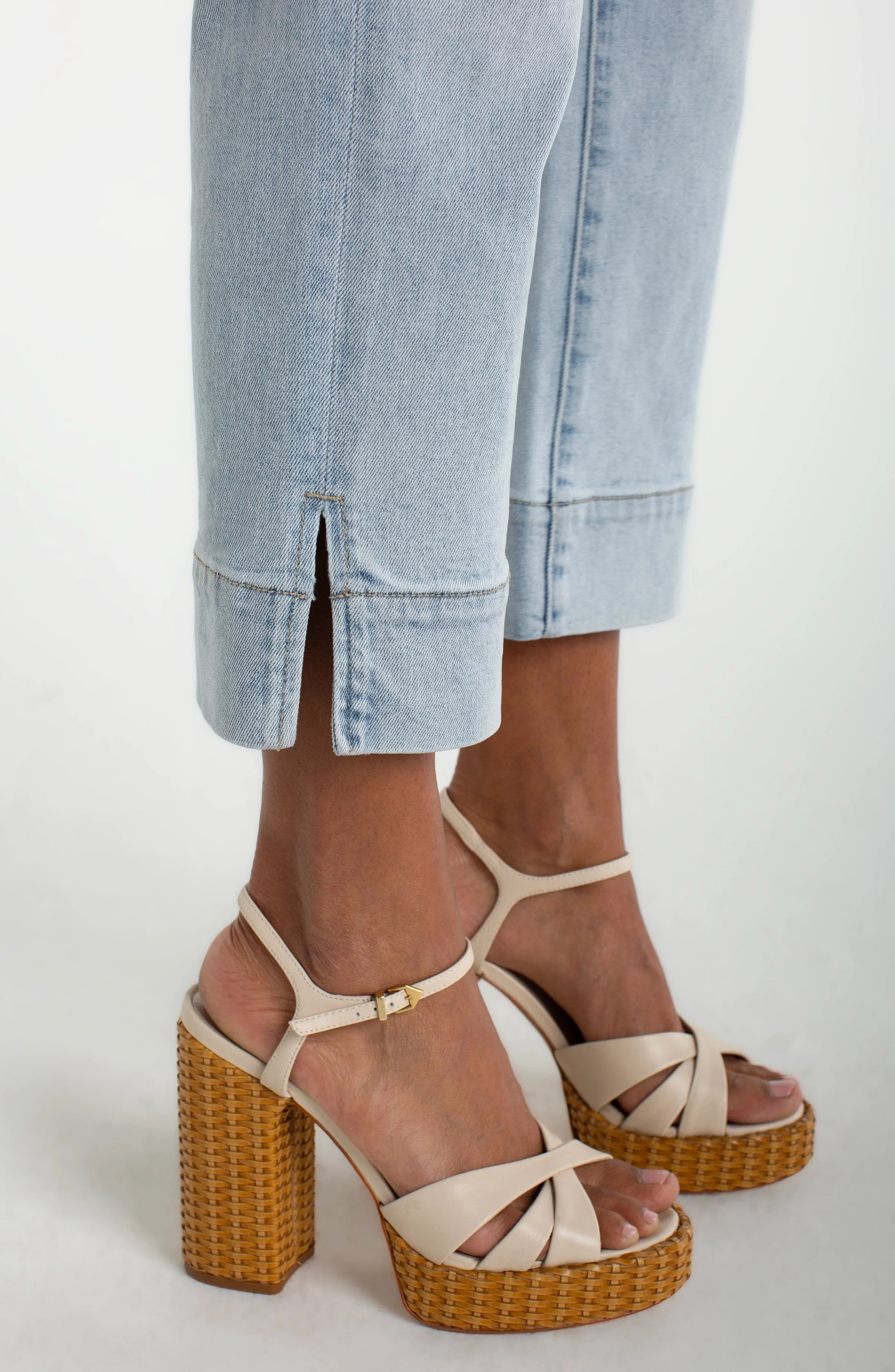 Kennedy Crop Straight Jeans