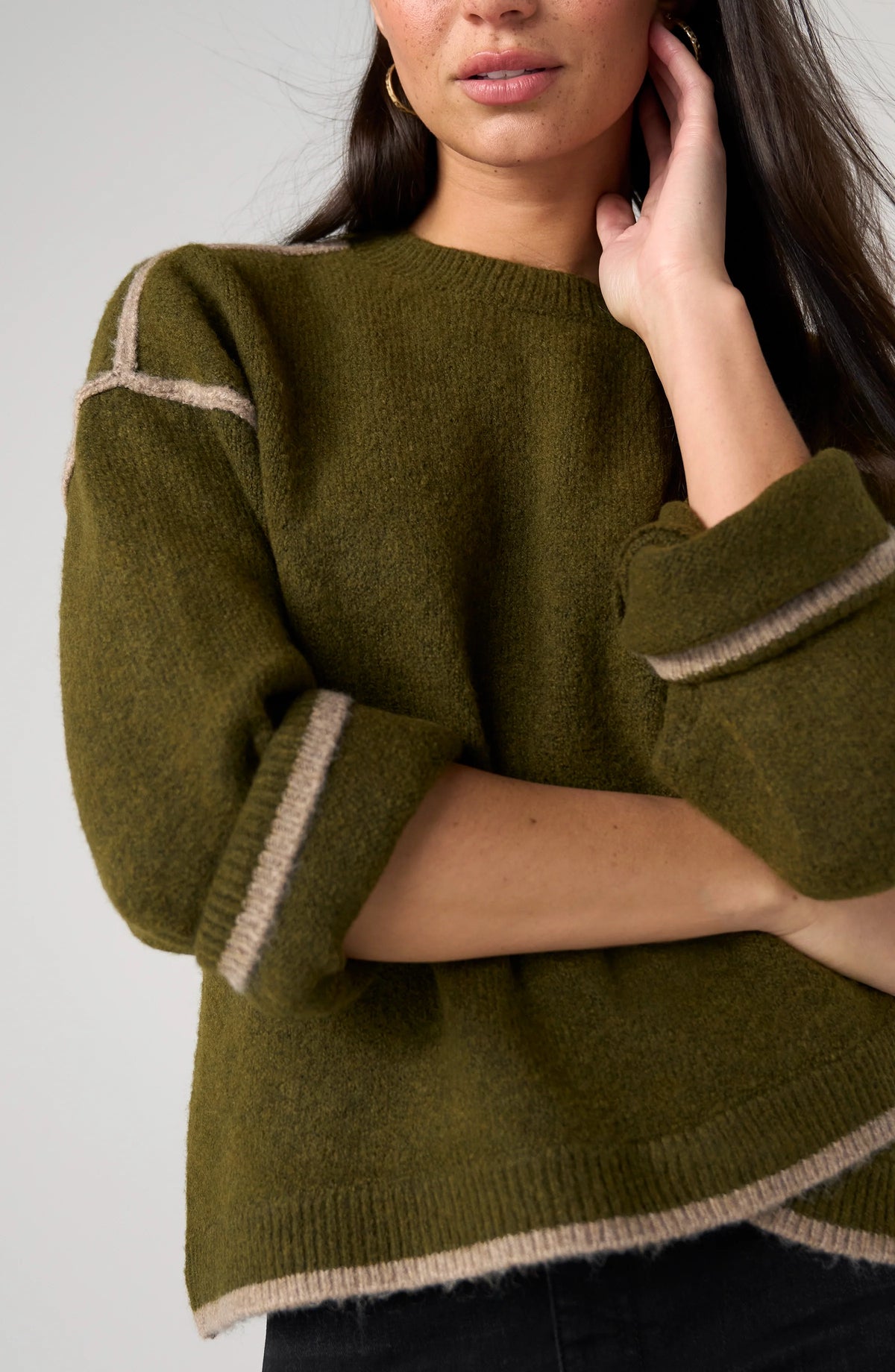 Crewneck Sweater w/Tulip Edge