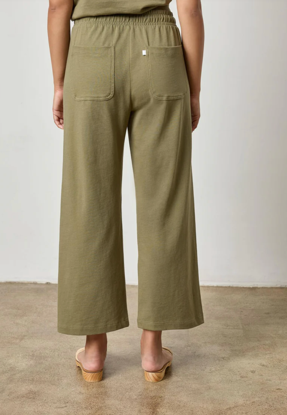 Seamed Wide Leg Pant