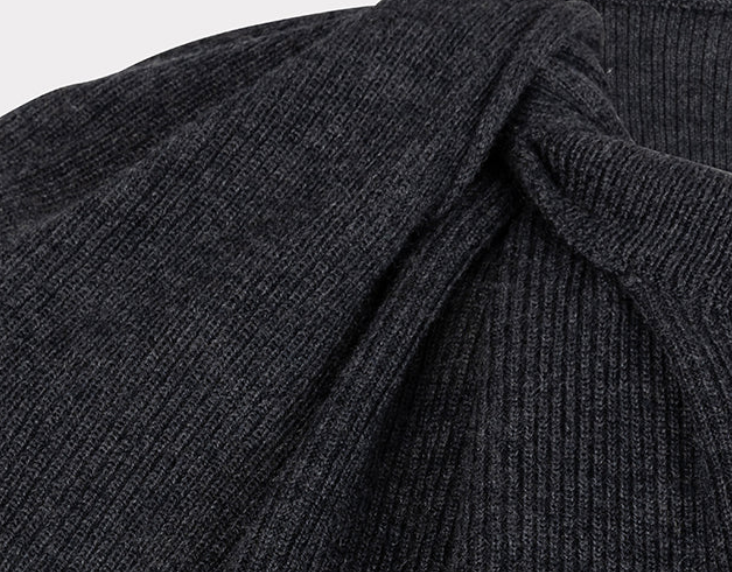 S/S Twist Detail Sweater
