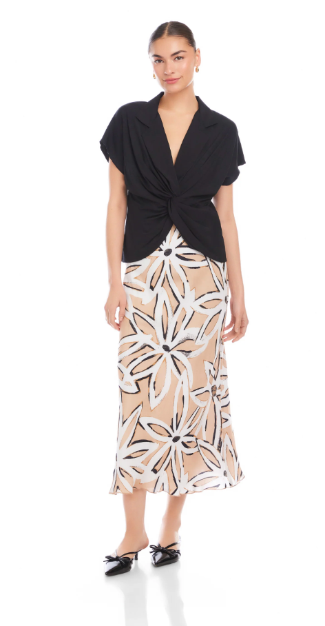 Lilian Twist-Front Top