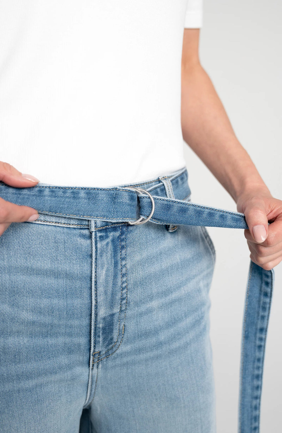 HR Super Stride Jeans