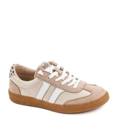 Heads Up Sneakers