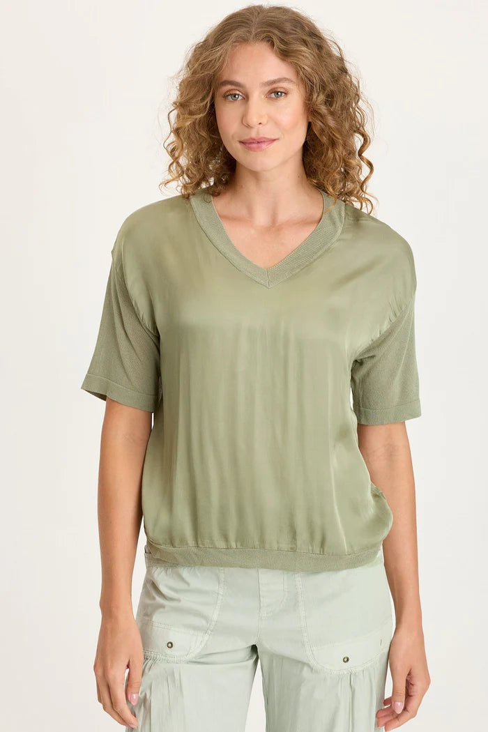 Lottie Tee