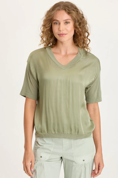 Lottie Tee