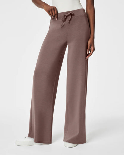 AirEssentials Wide Leg Pant