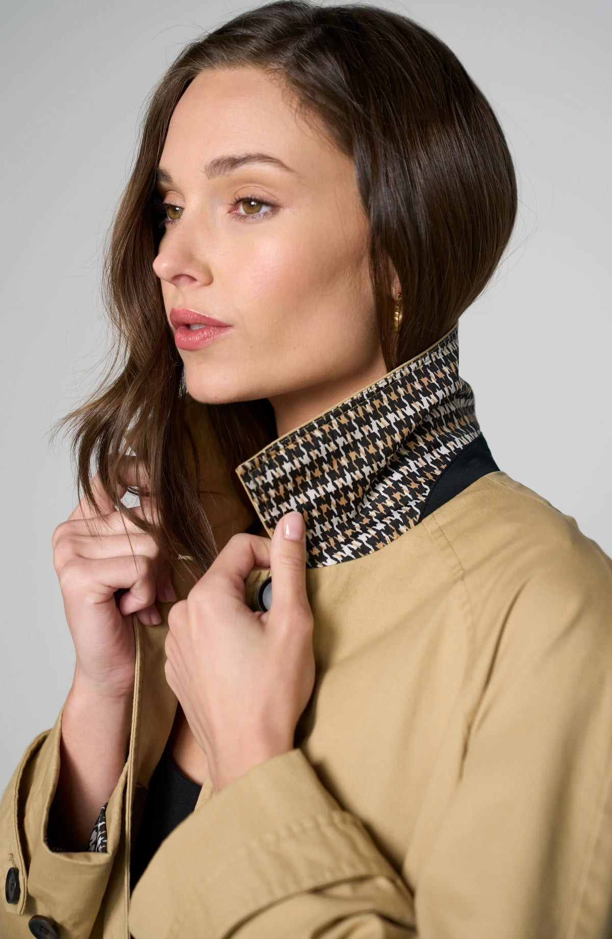 Raglan Sleeve Coat w/ Pleat Back