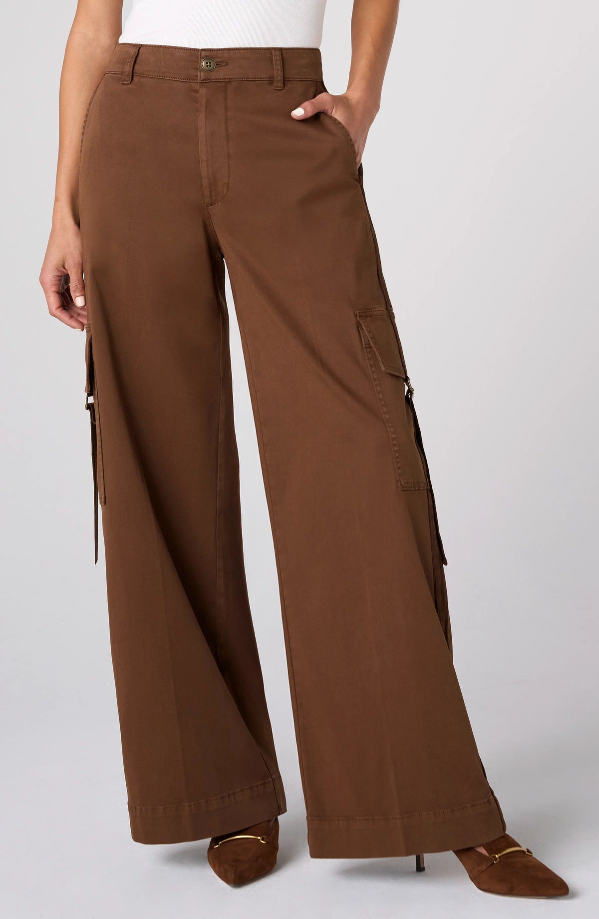 Mid Rise Cargo Wide Leg Pants