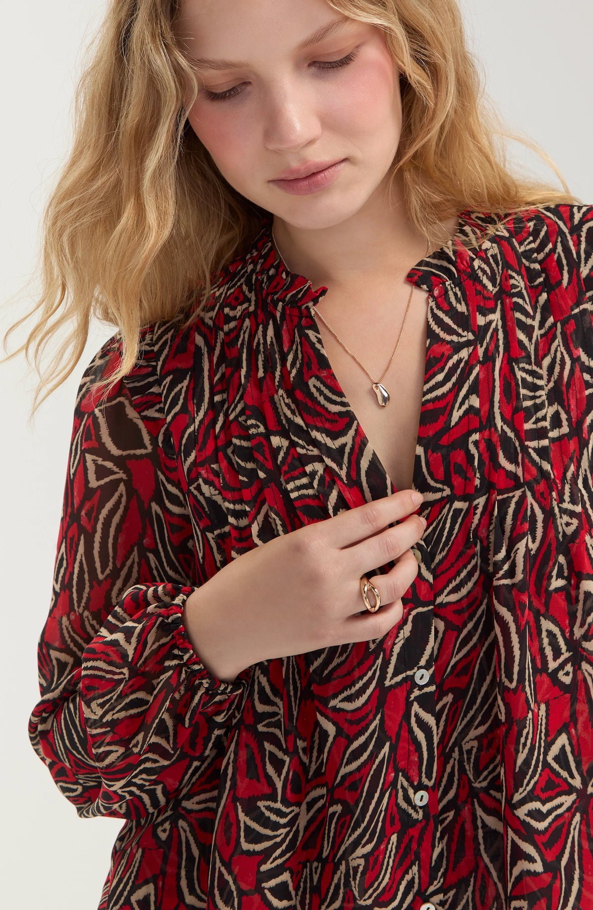 L/S Blouse w/Pintucks