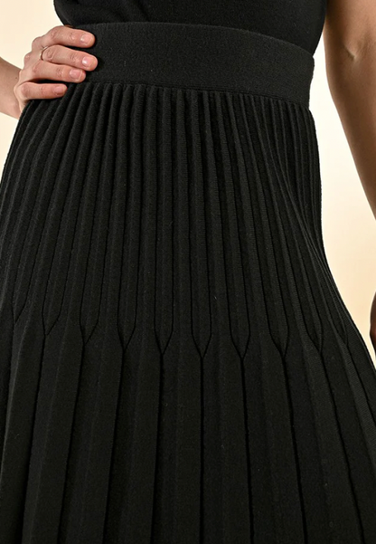 Pleated Knit Skirt