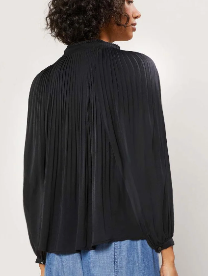 3/4 Sleeve Pleated Blouse