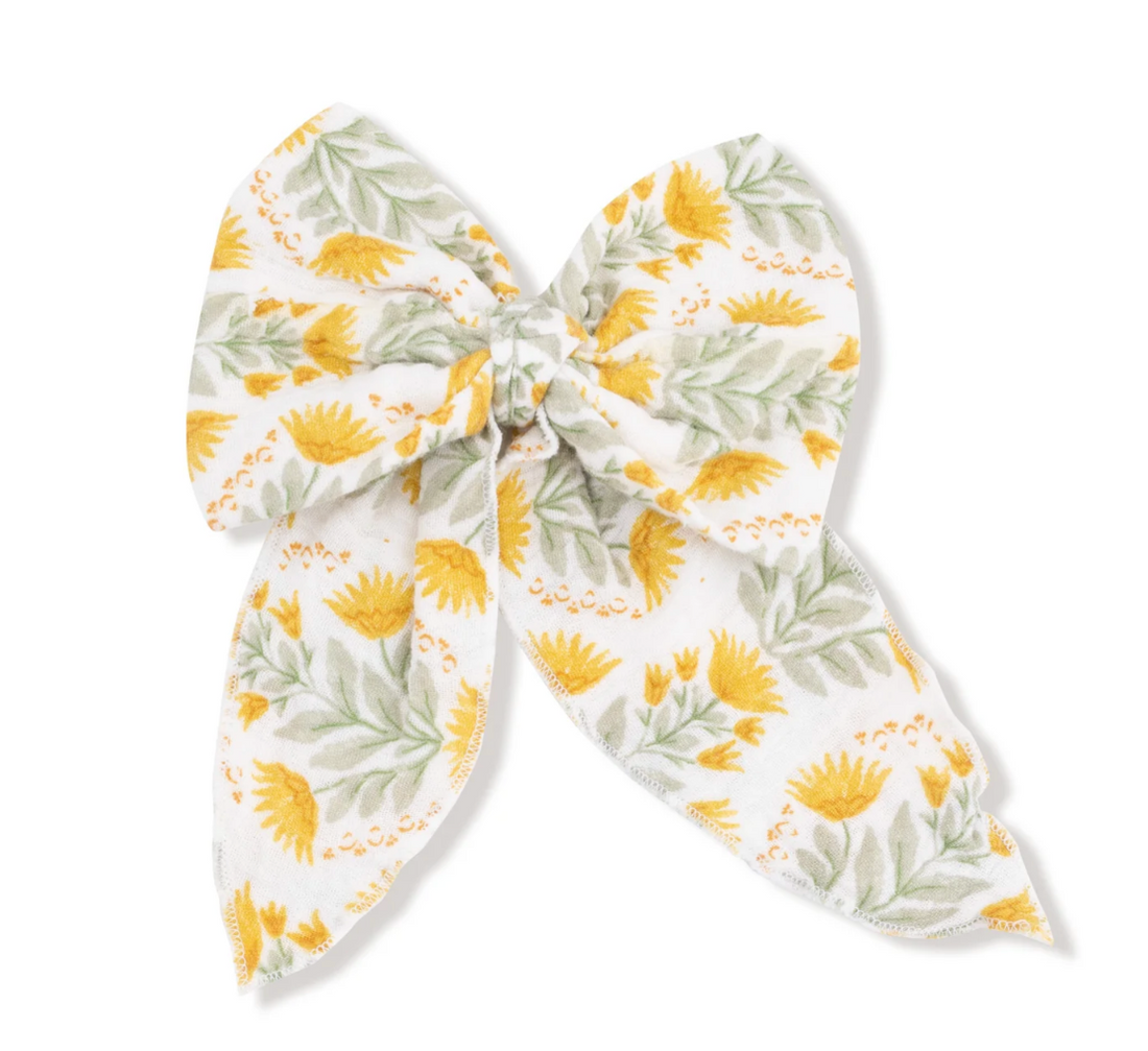 Bow w/Tails