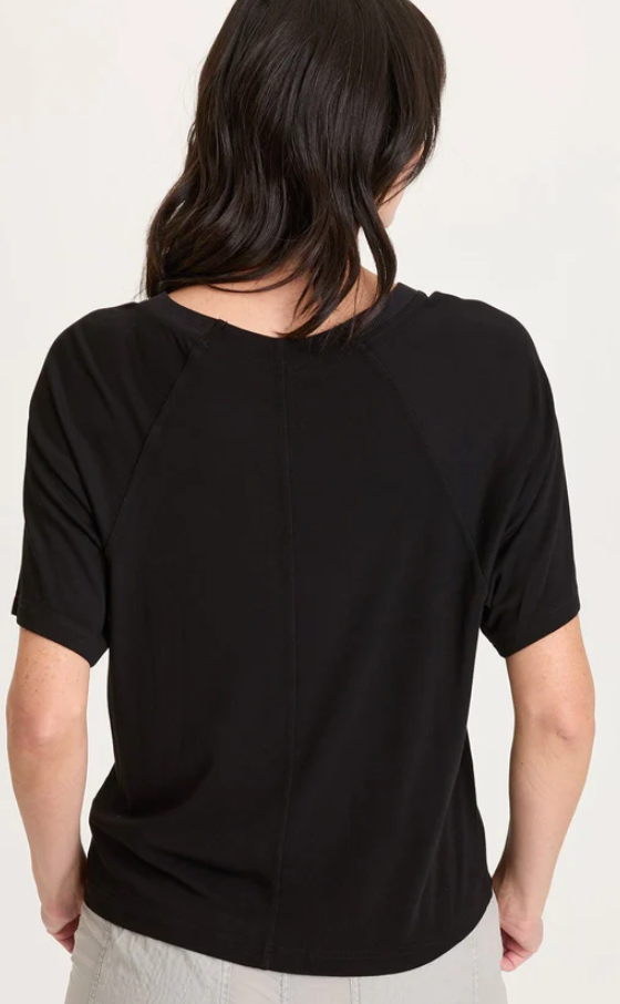 Lester Tee
