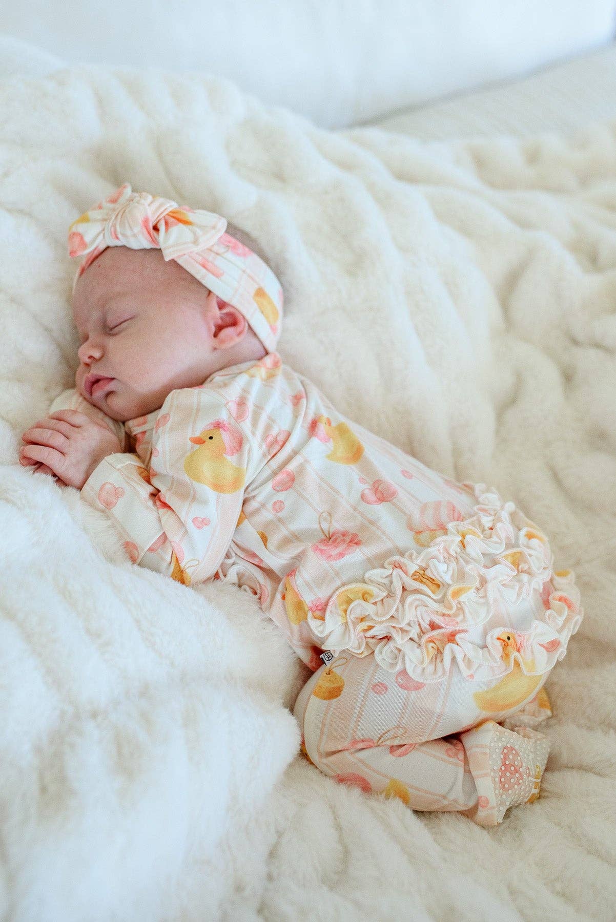 Ruffle Bamboo Zipper Footie | Bubble Duckies Pink