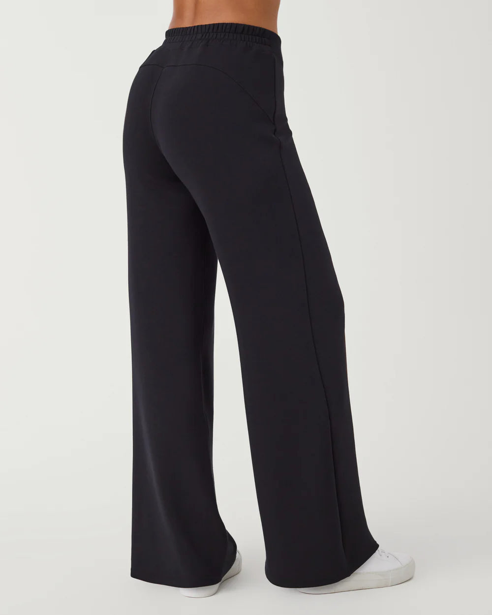 AirEssentials Wide Leg Pant