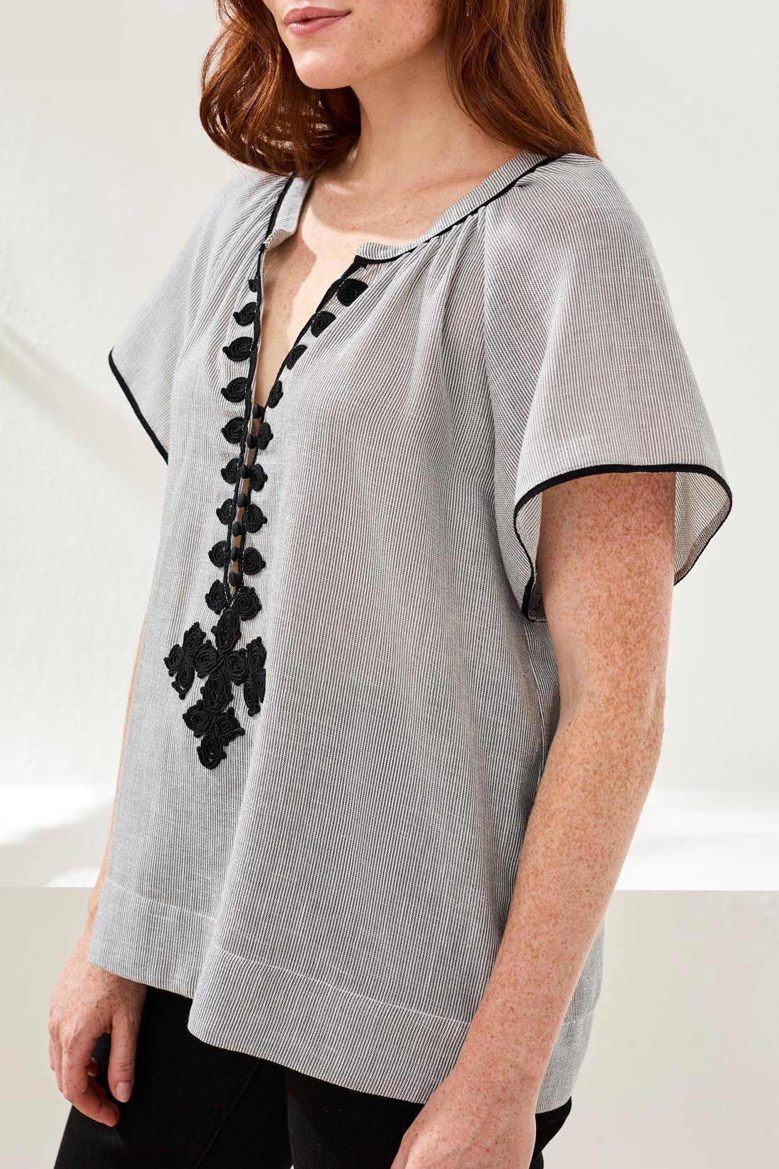 Embroidered S/S Blouse