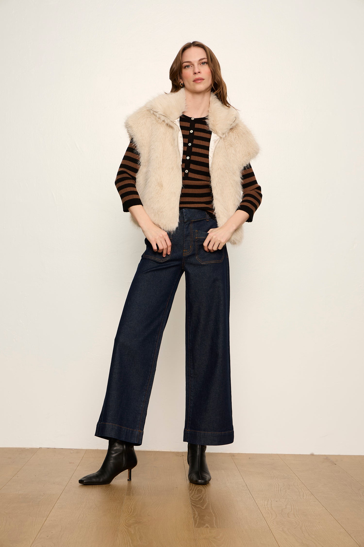 SELENA HENLEY TOP